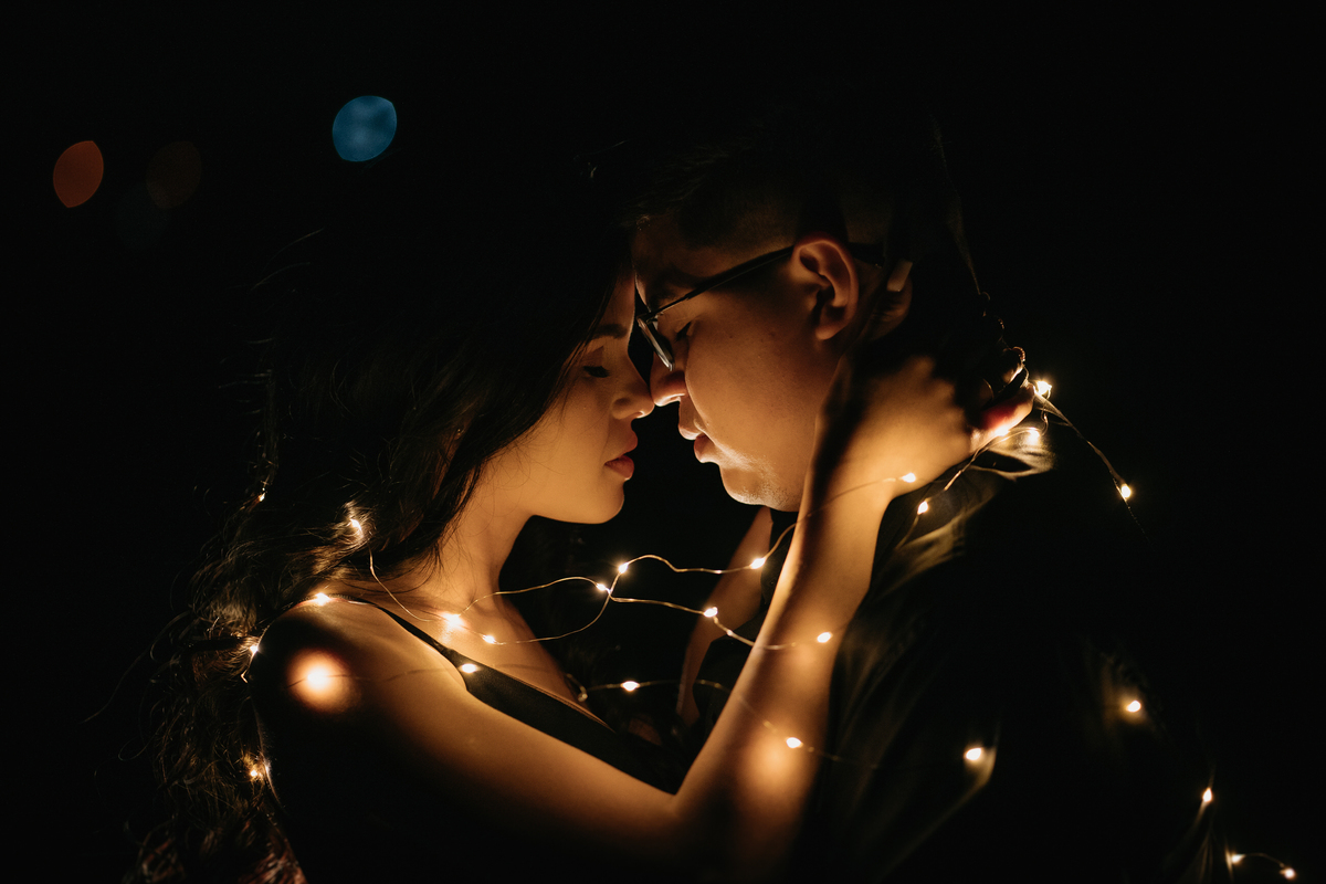 pré-wedding, ensaio fotográfico, fotos, sítio das borboletas, noiva, noivos, noivado, wedding, casamento, fotos de casal, ensaio de casal, fotos no campo, balanço, montanha