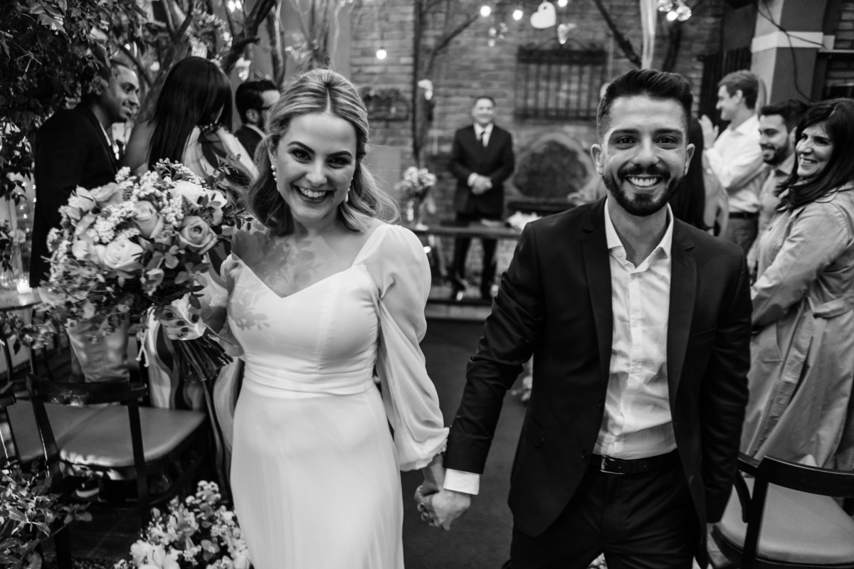 casamento, wedding, mini wedding, restaurante, cerimônia, cerimônia íntima, restaurante flores na varanda, flores na varanda, cerimônia intimista, casamento intimista, intimista, festa intimista, dia da noiva, noiva, dress bride, bride, vestido de noiva