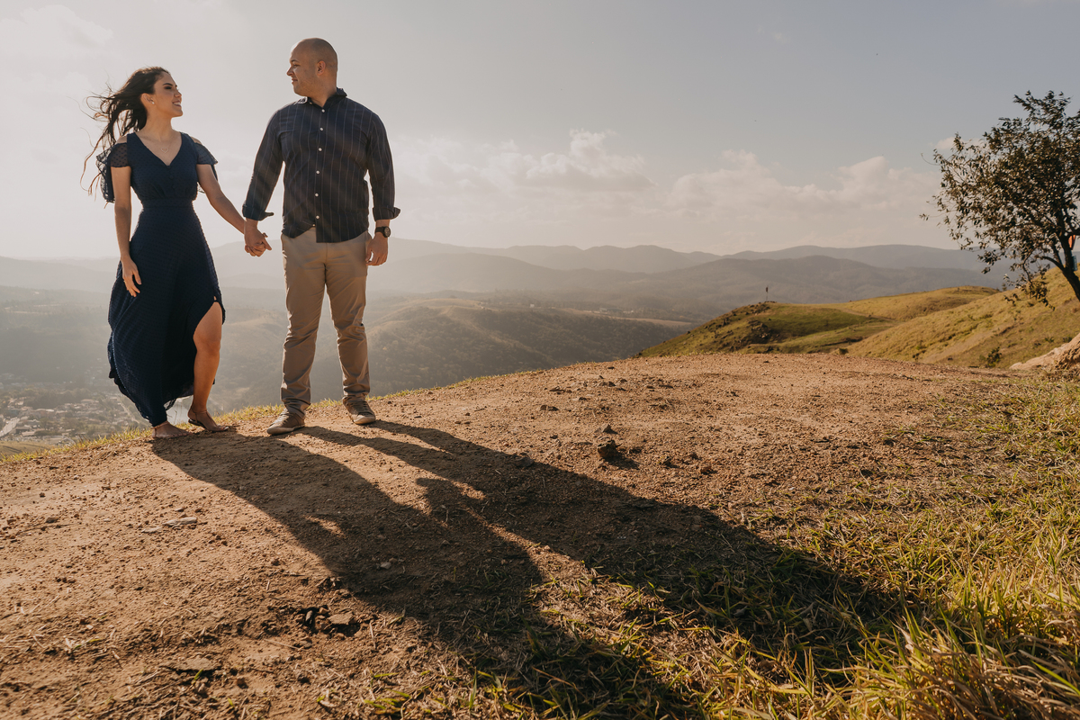 pré-wedding, wedding, ensaio, ensaio fotográfico, foto de casal, casal, noivos, noiva, morro do capuava, namorados