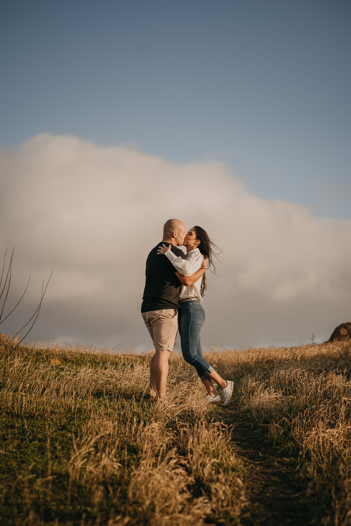 pré-wedding, wedding, ensaio, ensaio fotográfico, foto de casal, casal, noivos, noiva, morro do capuava, namorados