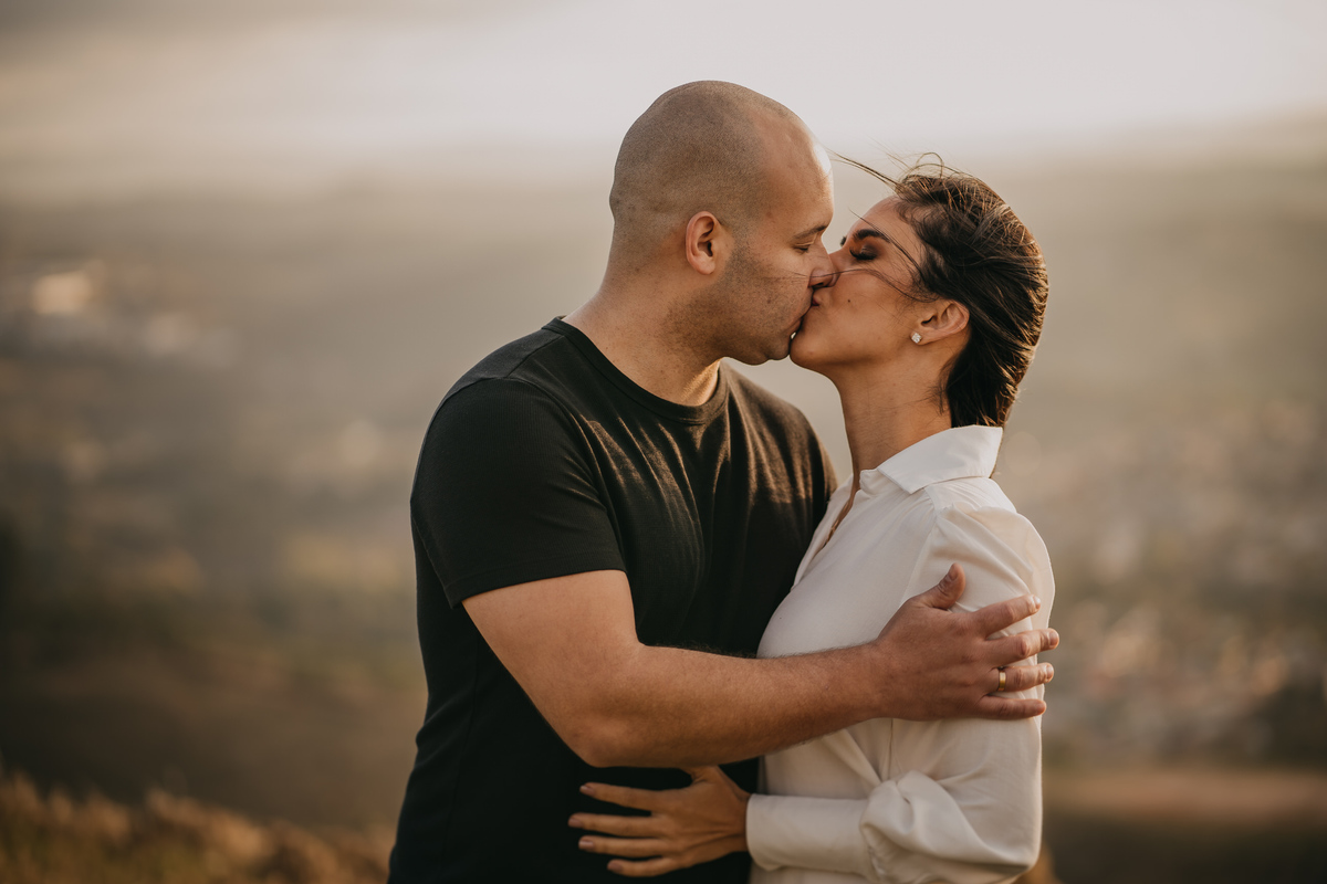 pré-wedding, wedding, ensaio, ensaio fotográfico, foto de casal, casal, noivos, noiva, morro do capuava, namorados