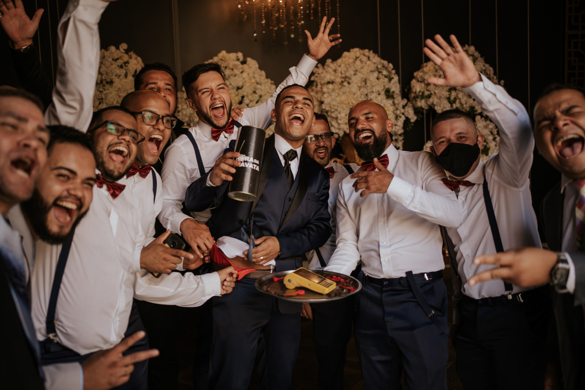 wedding, casamento, buffet, casamento em buffet, buffet para casamento, cerimônia casamento, festa de casamento, dia da noiva, vestido de noiva, noiva, foto de casamento, fotografo de casamento, villaggio europeo, gravata do noivo, noivo