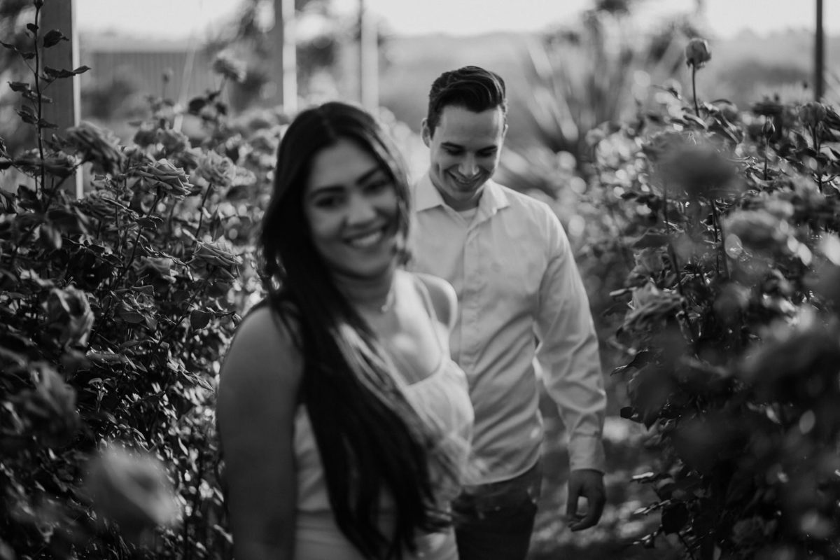 ensaio, ensaio fotográfico, ensaio fotográfico de casal, pré-wedding, fotos de casais, foto de noivos, ensaio de noivos, holambra, ensaio de casal de namorados, ensaio de foto de noivos em holambra, pre-wedding holambra