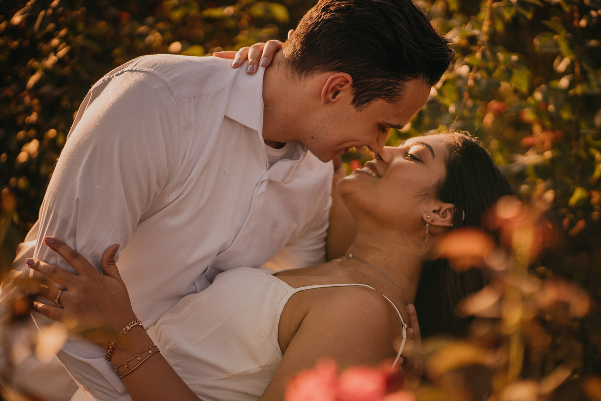 ensaio, ensaio fotográfico, ensaio fotográfico de casal, pré-wedding, fotos de casais, foto de noivos, ensaio de noivos, holambra, ensaio de casal de namorados, ensaio de foto de noivos em holambra, pre-wedding holambra