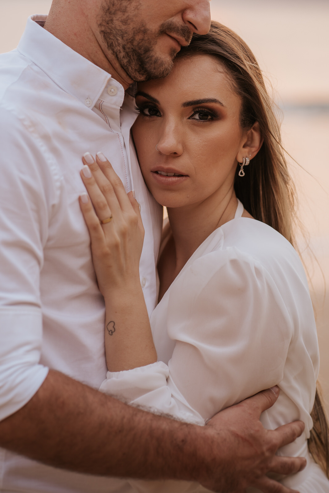 ensaio, ensaio fotográfico, ensaio de casal, foto de casal, pre-wedding, ensaio fotográfico casal, ensaio fotográfico casal de namorados, noivos, ensaio fotográfico casal praia, foto de noivos, ensaio de noivos, praia, praia das conchas