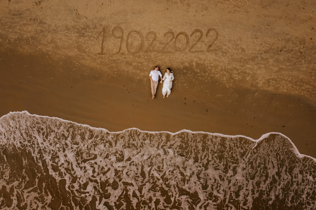ensaio, ensaio fotográfico, ensaio de casal, foto de casal, pre-wedding, ensaio fotográfico casal, ensaio fotográfico casal de namorados, noivos, ensaio fotográfico casal praia, foto de noivos, ensaio de noivos, praia, praia das conchas