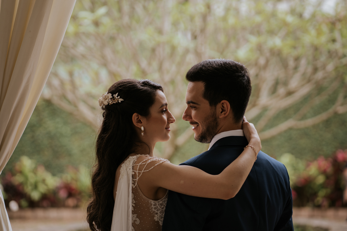 casamento, wedding, casamento bucólico, casamento no campo, noiva, dia da noiva, bride, vestido de noiva, maquiagem de noiva, wedding dress, cerimônia de casamento, espaço canto das heras, bucólico, casamento elegante, casamento sofisticado, alianças