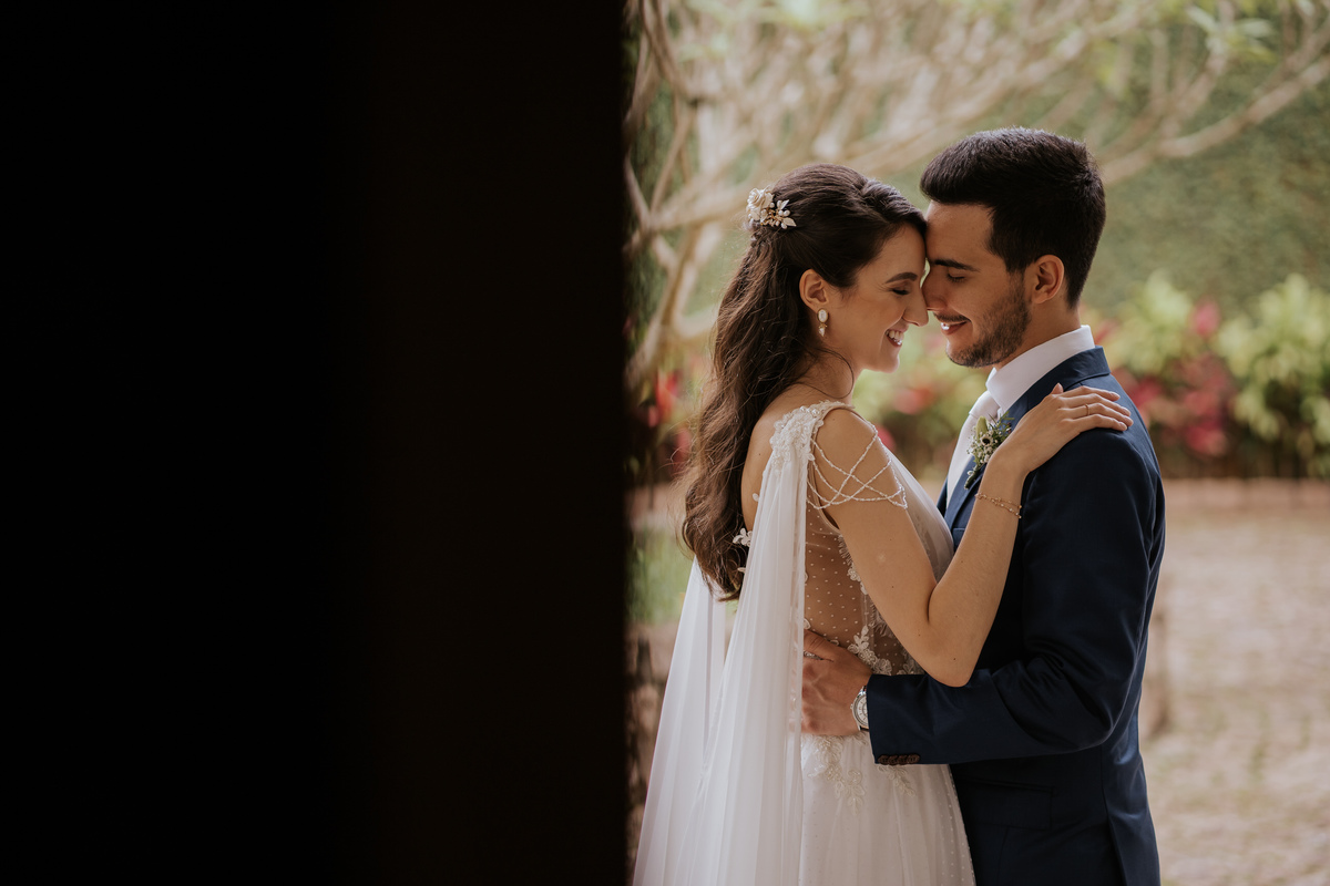 casamento, wedding, casamento bucólico, casamento no campo, noiva, dia da noiva, bride, vestido de noiva, maquiagem de noiva, wedding dress, cerimônia de casamento, espaço canto das heras, bucólico, casamento elegante, casamento sofisticado, alianças