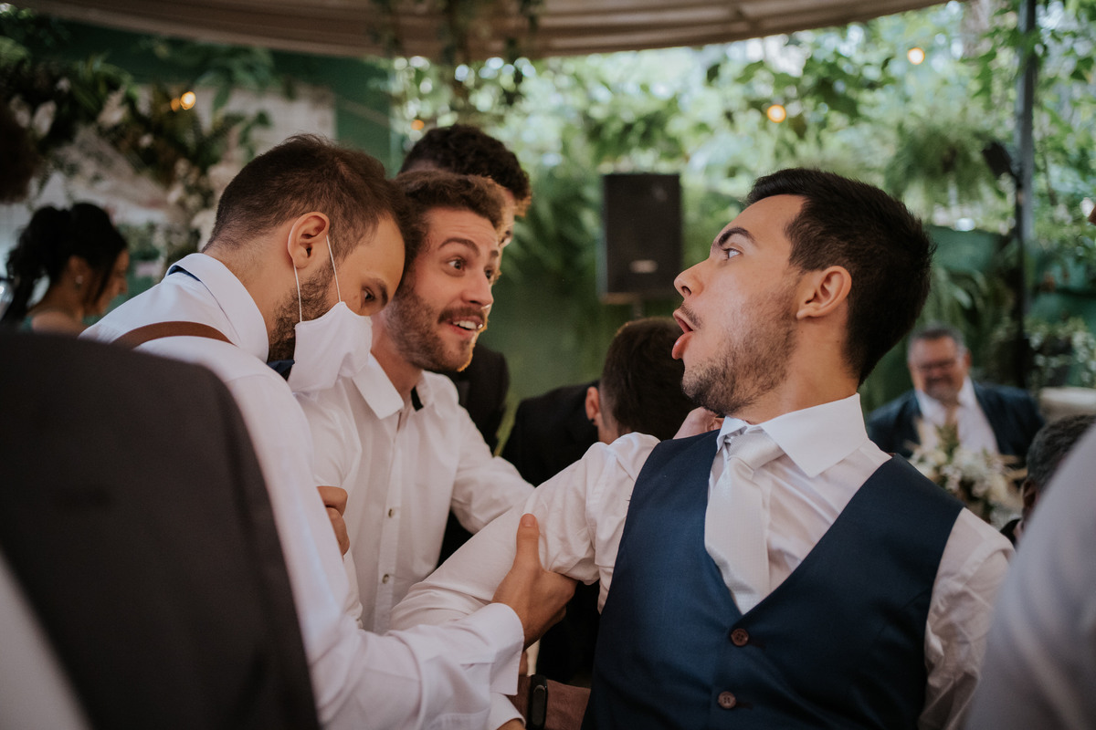 casamento, wedding, casamento bucólico, casamento no campo, noiva, dia da noiva, bride, vestido de noiva, maquiagem de noiva, wedding dress, cerimônia de casamento, espaço canto das heras, bucólico, casamento elegante, casamento sofisticado, alianças