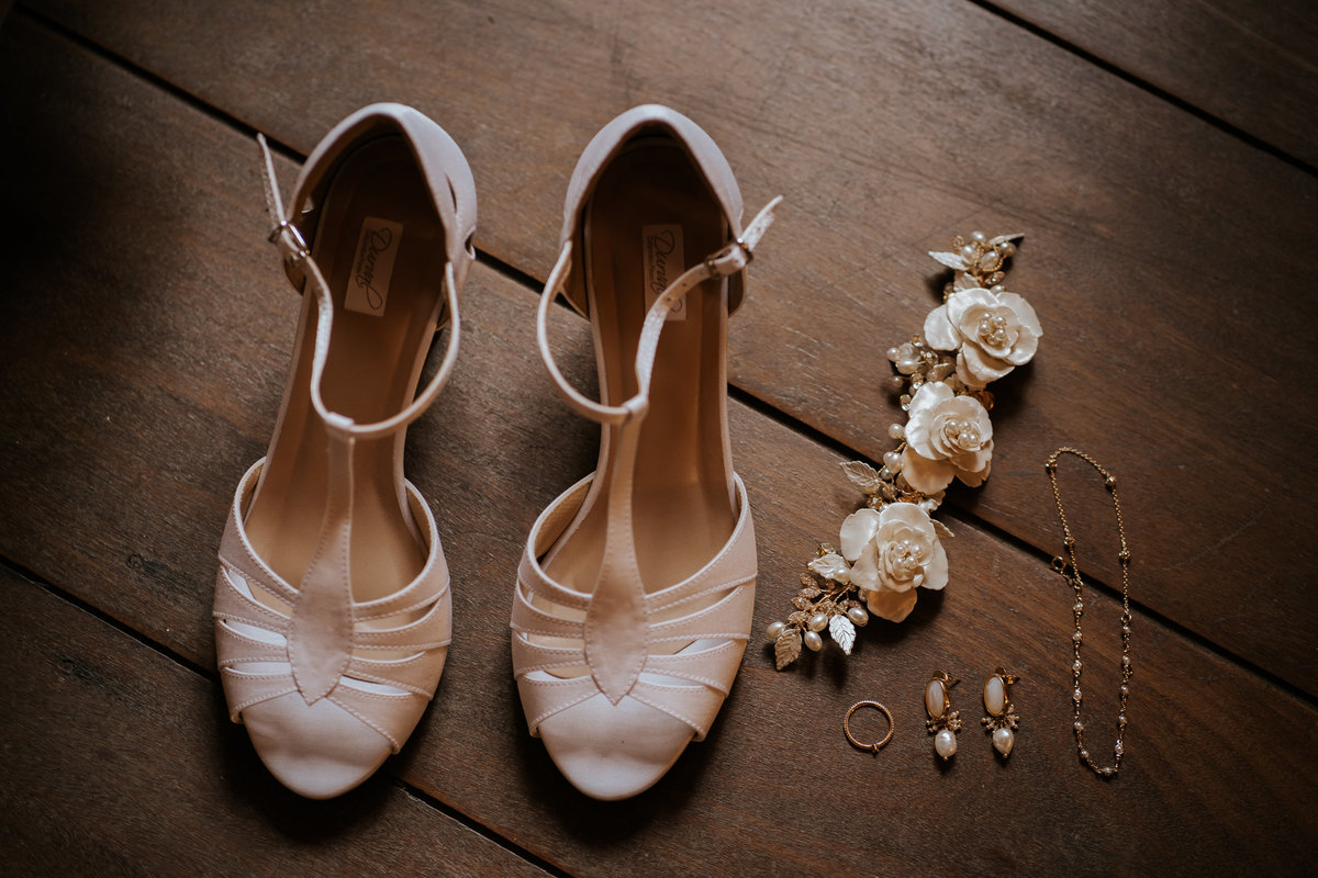 casamento, wedding, casamento bucólico, casamento no campo, noiva, dia da noiva, bride, vestido de noiva, maquiagem de noiva, wedding dress, cerimônia de casamento, espaço canto das heras, bucólico, casamento elegante, casamento sofisticado