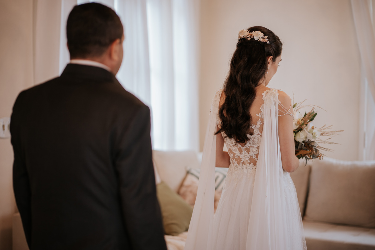 casamento, wedding, casamento bucólico, casamento no campo, noiva, dia da noiva, bride, vestido de noiva, maquiagem de noiva, wedding dress, cerimônia de casamento, espaço canto das heras, bucólico, casamento elegante, casamento sofisticado, first look