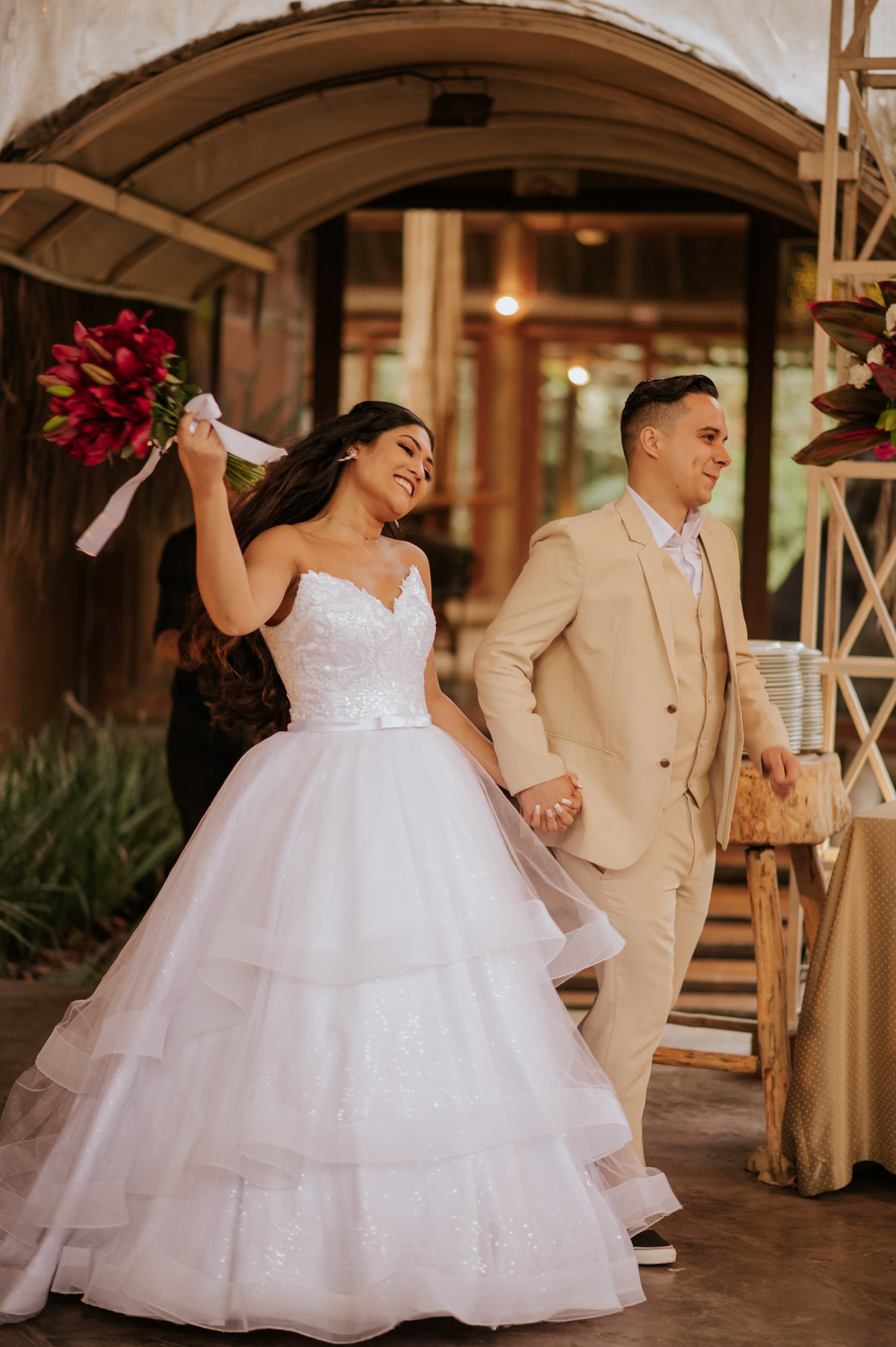 casamento, wedding, casamento no campo, noiva, dia da noiva, bride, vestido de noiva, maquiagem de noiva, wedding dress, cerimônia de casamento, afrikan house 