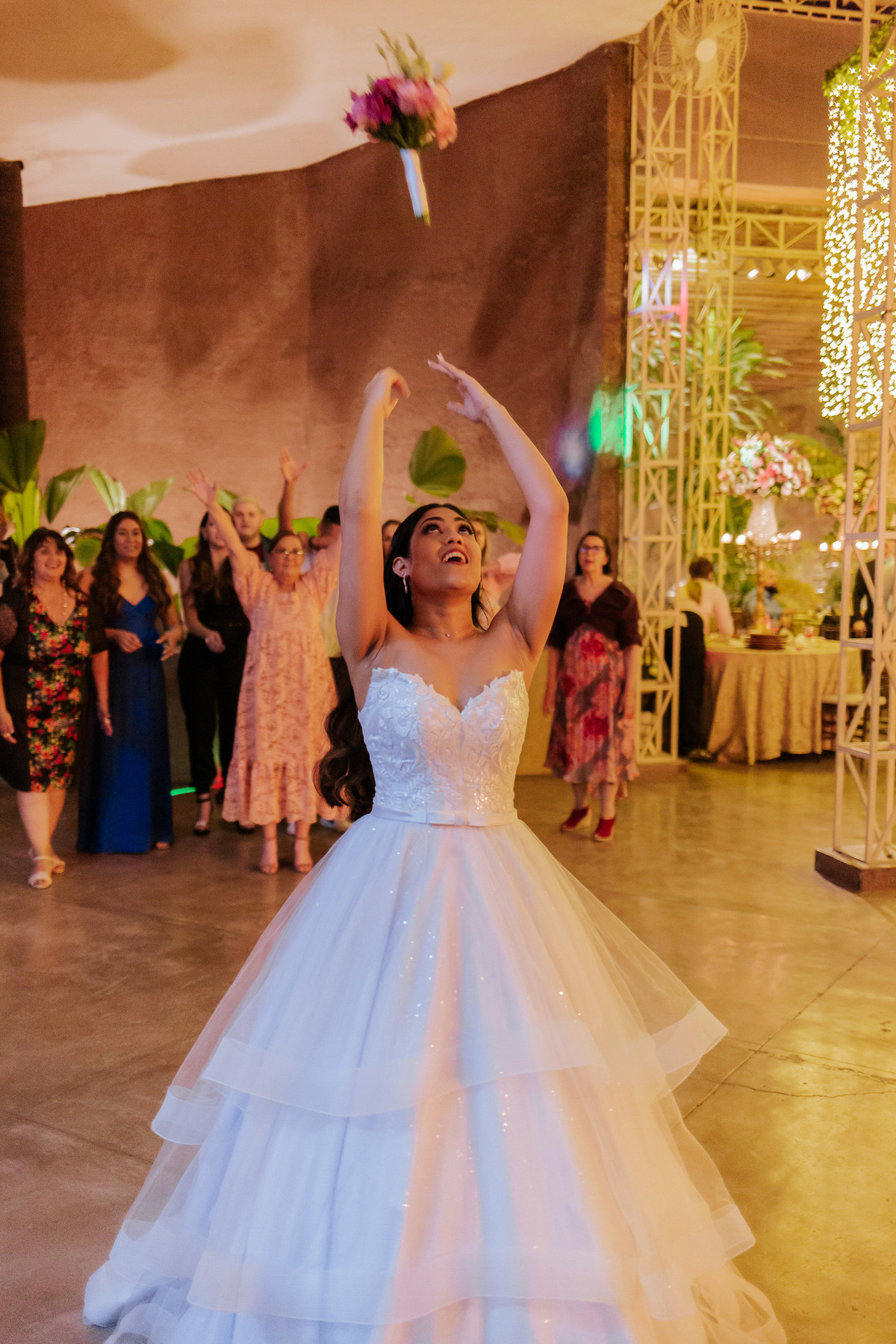 casamento, wedding, casamento no campo, noiva, dia da noiva, bride, vestido de noiva, maquiagem de noiva, wedding dress, cerimônia de casamento, afrikan house 