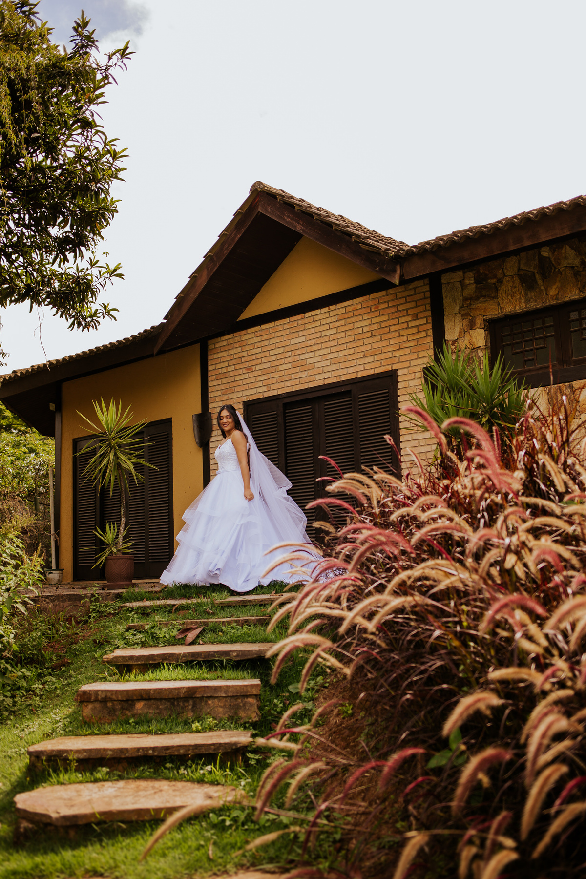 casamento, wedding, casamento no campo, noiva, dia da noiva, bride, vestido de noiva, maquiagem de noiva, wedding dress, cerimônia de casamento, afrikan house 