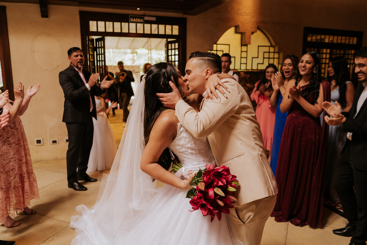 casamento, wedding, casamento no campo, noiva, dia da noiva, bride, vestido de noiva, maquiagem de noiva, wedding dress, cerimônia de casamento, afrikan house 