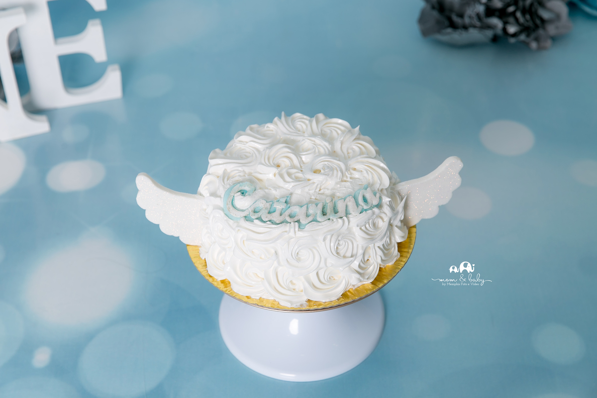 ensaio smash the cake em santos, fotografas de santos,ensaio no estudio.smash clean,estudio fotografico em santos, azul e branco, ensaio com bolo jo farah leticia farah,mom and baby santos, video do ensaio smash the cake,anjo, vanderlei muralha goleiro 