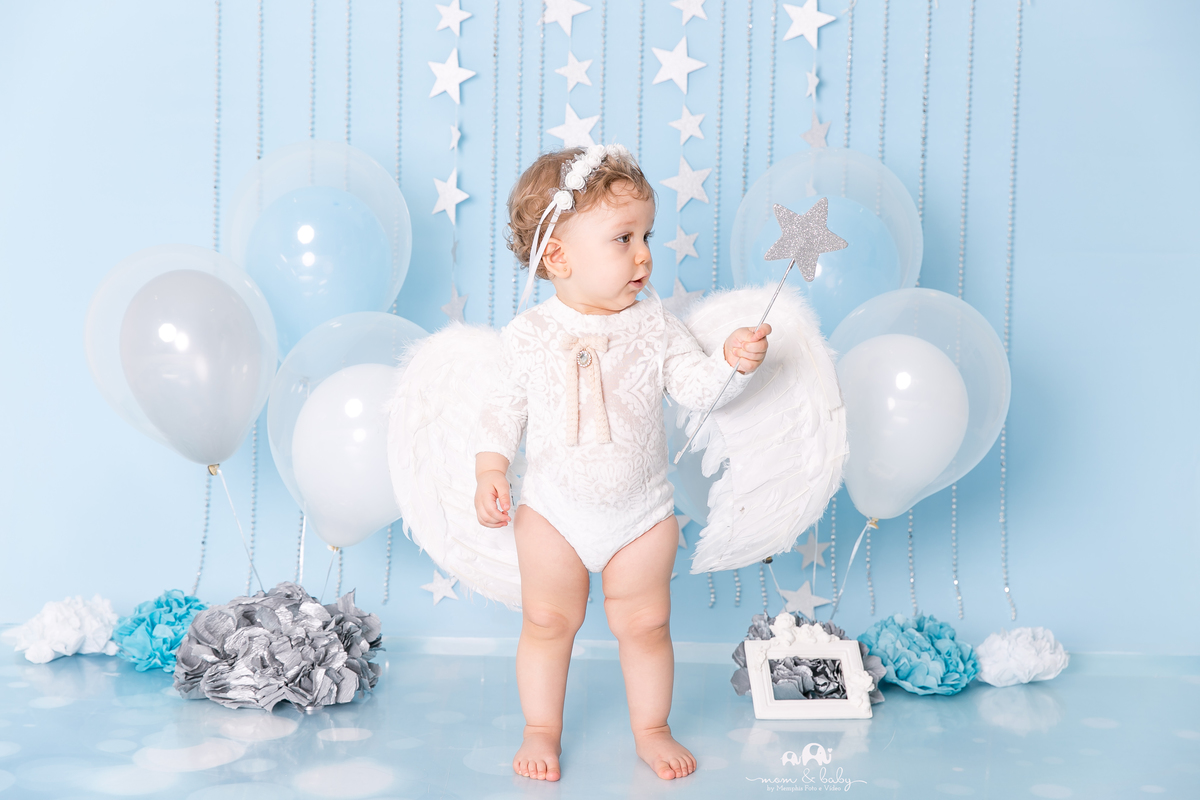 ensaio smash the cake em santos, fotografas de santos,ensaio no estudio.smash clean,estudio fotografico em santos, azul e branco, ensaio com bolo jo farah leticia farah,mom and baby santos, video do ensaio smash the cake,anjo, vanderlei muralha goleiro 