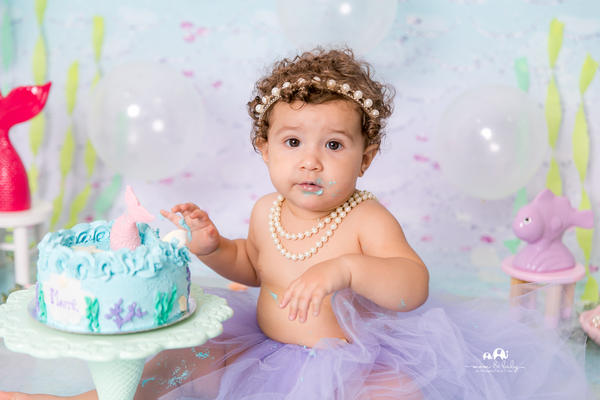 baixada santista.ensaio estudio smash the cake em santos.fotografas de santos.smash clean de menino.estudio fotografico em santos.ensaio com bolo jo farah leticia farah.mom and baby santos.smash de sereia,smash fundo do mar,lilas,azul,rosa,menina,placa 