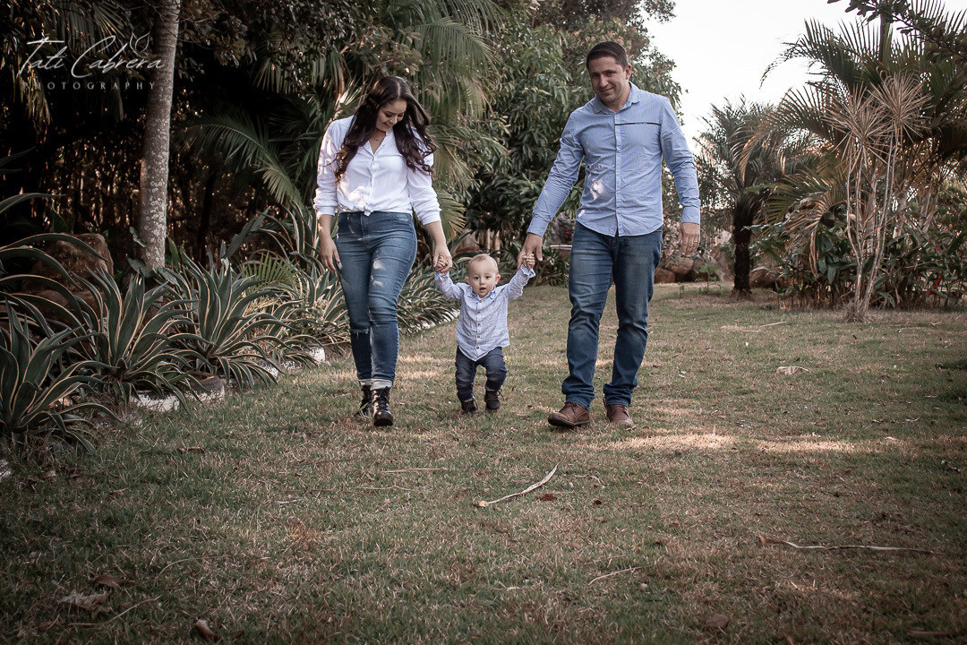 Fotos da fotografa Tati Cabrera Fotografia, realizadas na Chácara Attenas na cidade de Marialva-PR