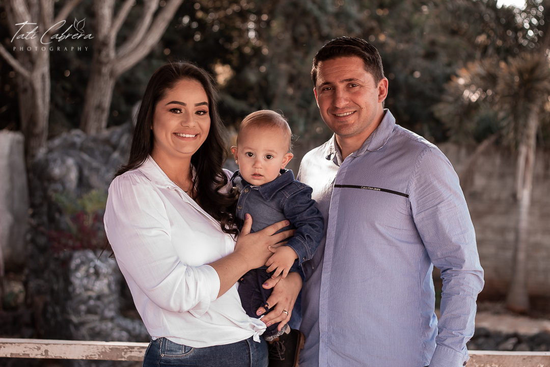 Fotos da fotografa Tati Cabrera Fotografia, realizadas na Chácara Attenas na cidade de Marialva-PR