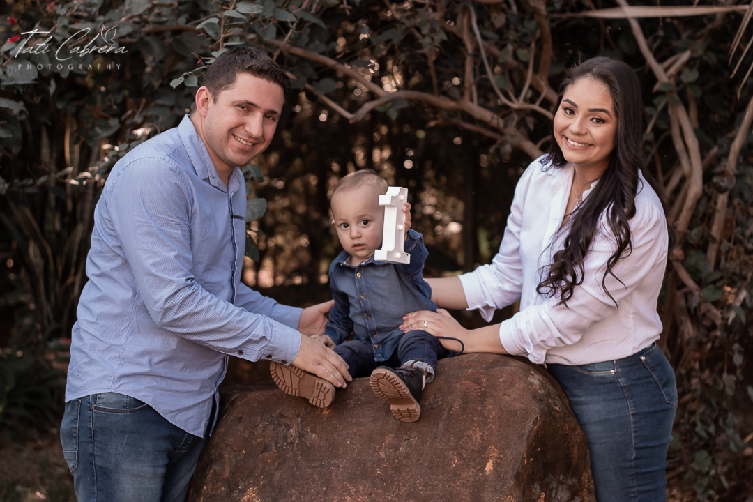 Fotos da fotografa Tati Cabrera Fotografia, realizadas na Chácara Attenas na cidade de Marialva-PR