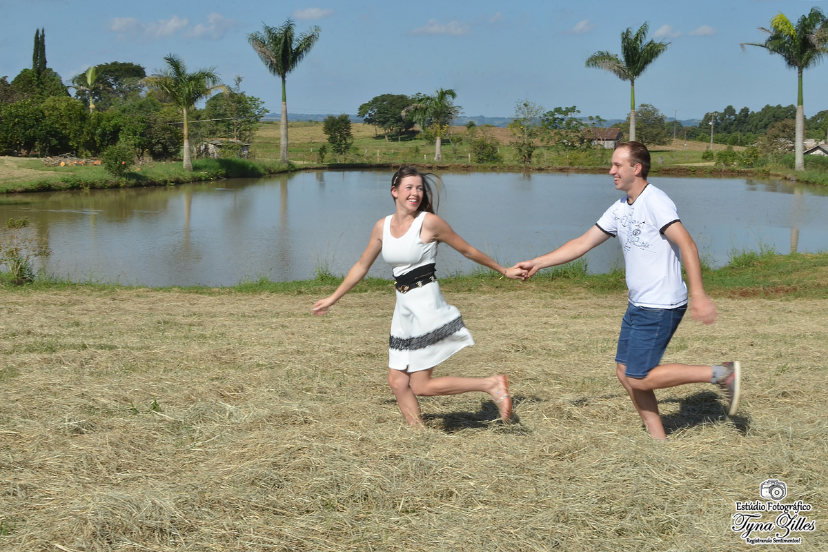 ensaio-casal-fotos-externas-pré-casamento-thash-the-dress