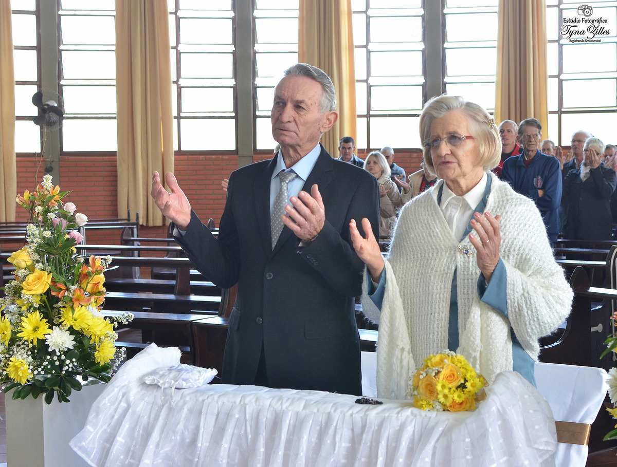bodas-de-ouro-casal-50-anos-abençoados-união-familia-amor-sao-joao-do-oeste