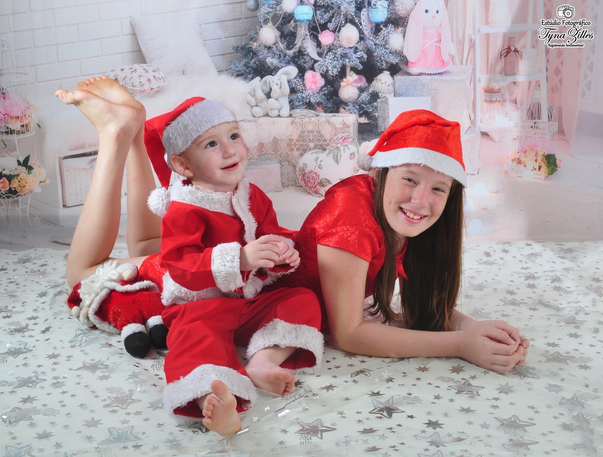 natal-2018-criancas-bebes-christmas-baby-children-foto-estudio-studio-alegria-amor-presente-papai-noel