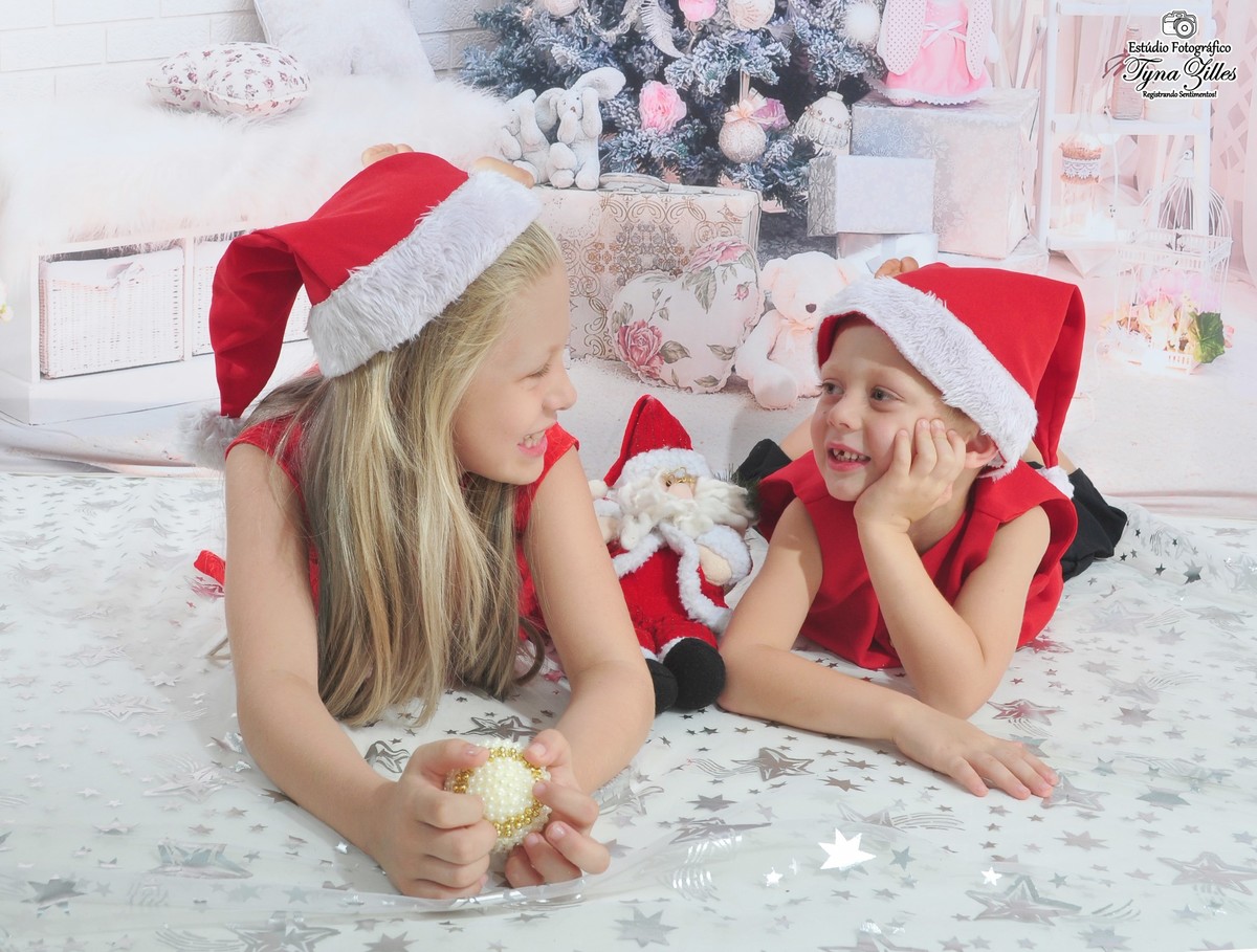 natal-2018-criancas-bebes-christmas-baby-children-foto-estudio-studio-alegria-amor-presente-papai-noel