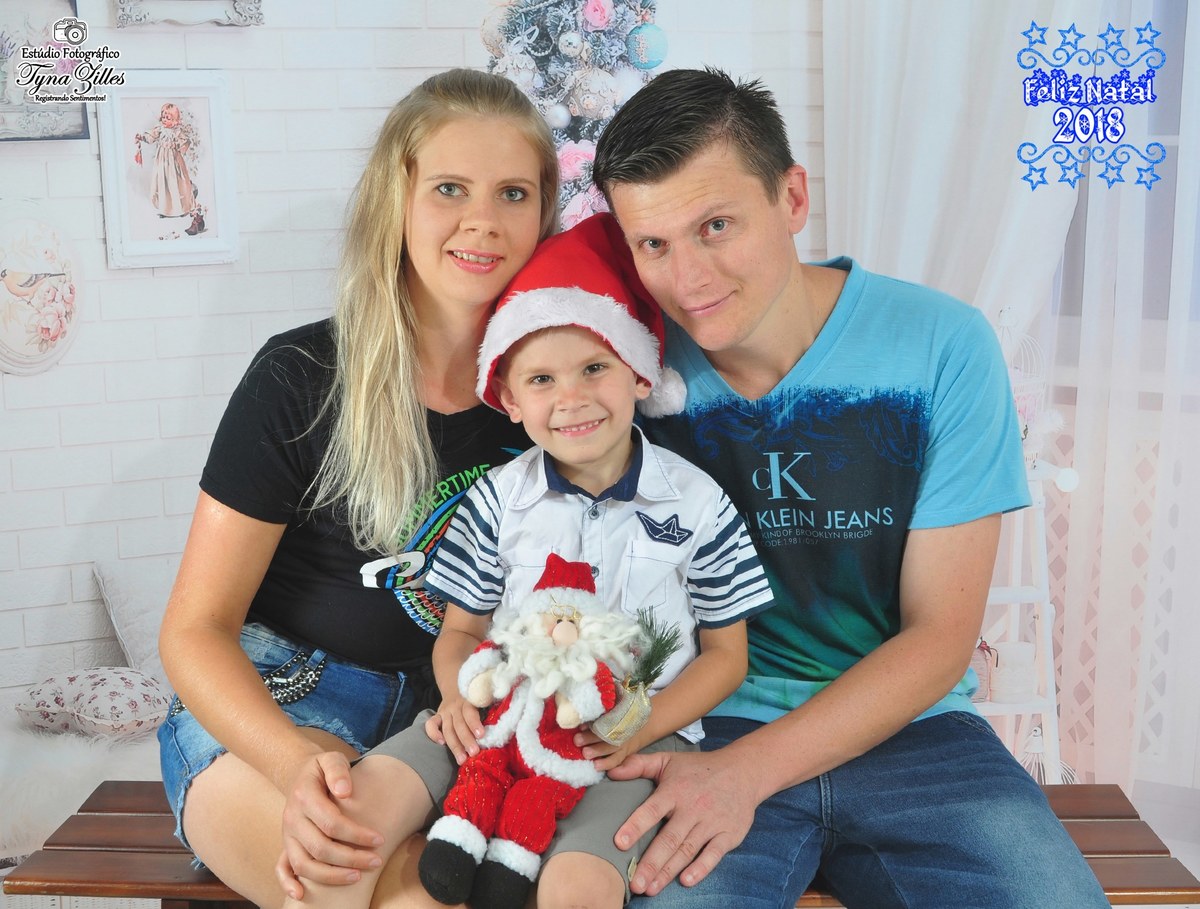 natal-2018-criancas-bebes-christmas-baby-children-foto-estudio-studio-alegria-amor-presente-papai-noel