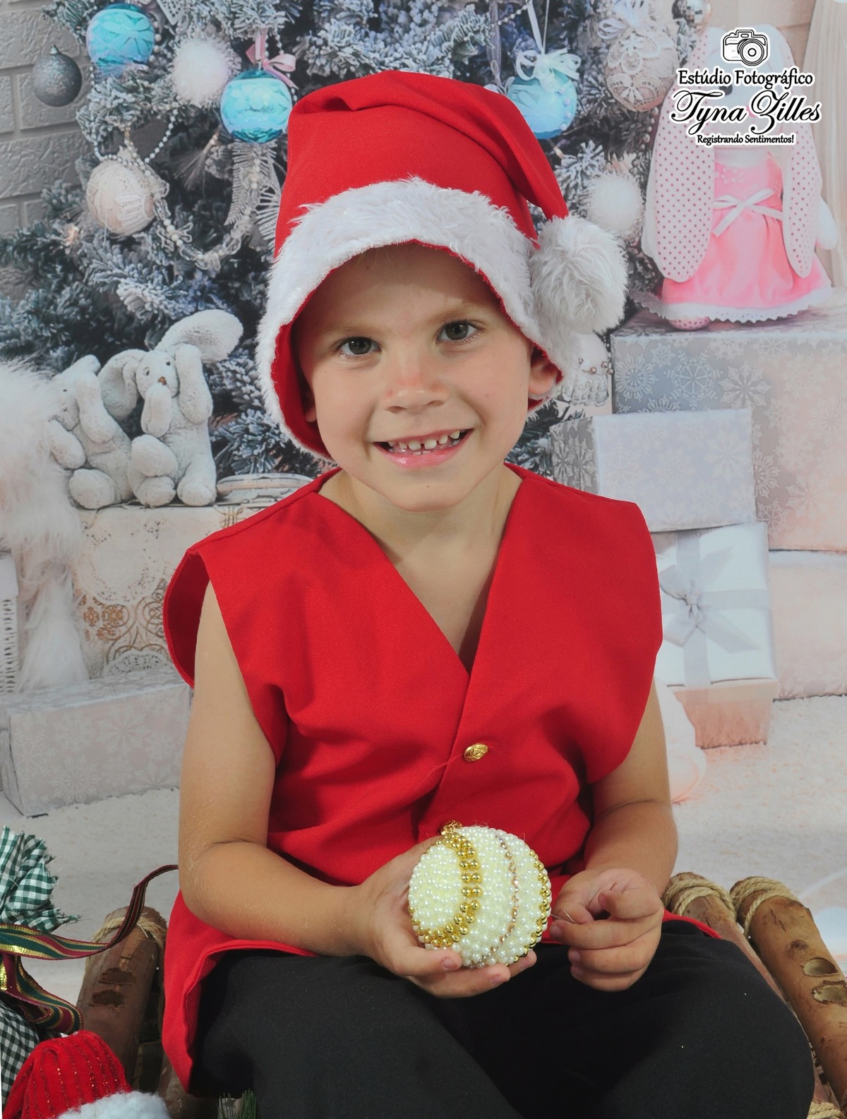 natal-2018-criancas-bebes-christmas-baby-children-foto-estudio-studio-alegria-amor-presente-papai-noel