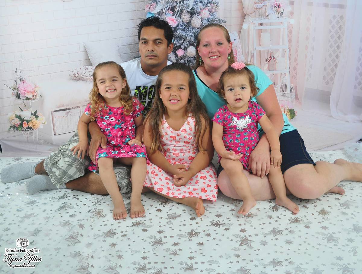 natal-2018-criancas-bebes-christmas-baby-children-foto-estudio-studio-alegria-amor-presente-papai-noel