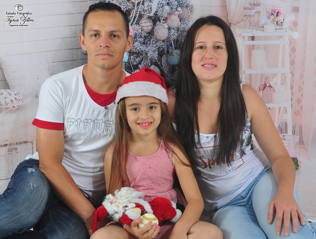 natal-2018-criancas-bebes-christmas-baby-children-foto-estudio-studio-alegria-amor-presente-papai-noel