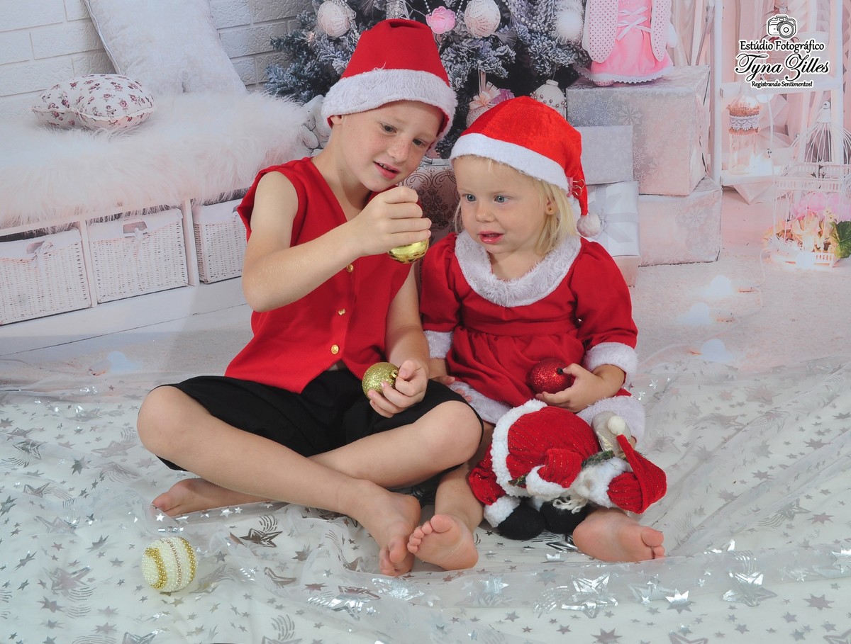 natal-2018-criancas-bebes-christmas-baby-children-foto-estudio-studio-alegria-amor-presente-papai-noel