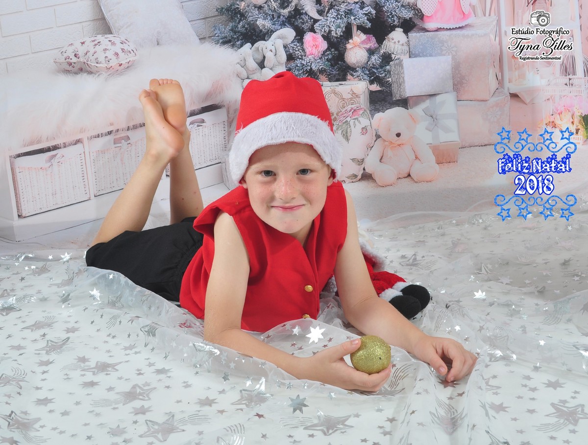natal-2018-criancas-bebes-christmas-baby-children-foto-estudio-studio-alegria-amor-presente-papai-noel