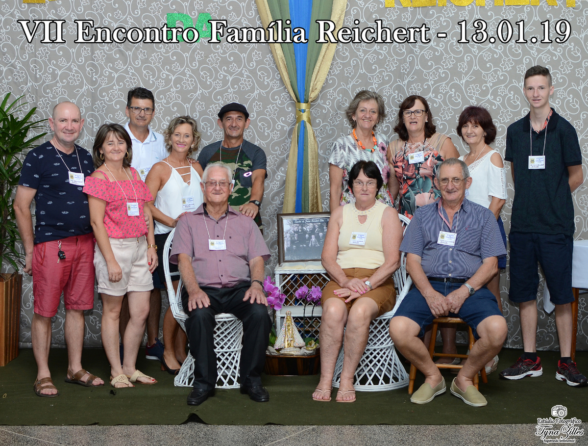 encontro-familia-festa-familiares-irmaos-tios-sobrinhos-revelação-fotos-na-hora