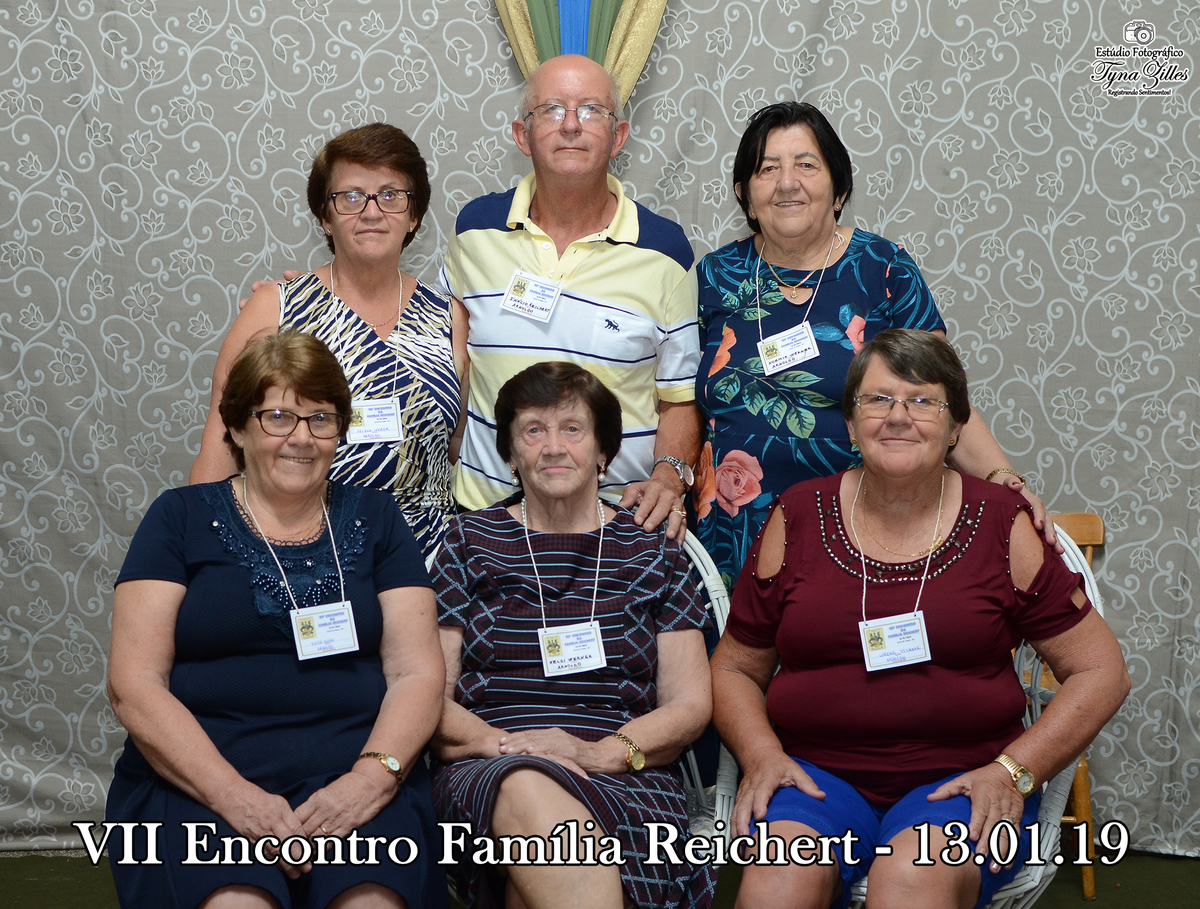 encontro-familia-festa-familiares-irmaos-tios-sobrinhos-revelação-fotos-na-hora