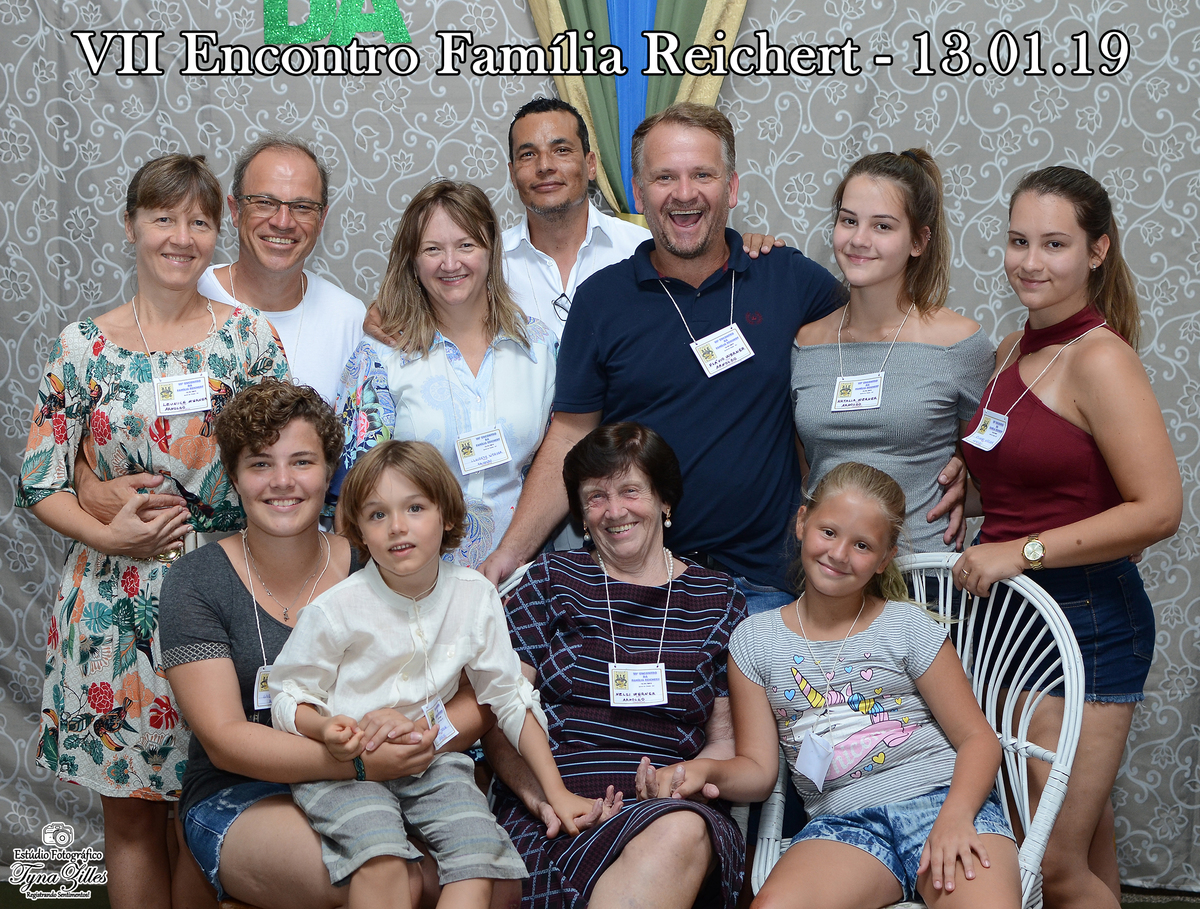 encontro-familia-festa-familiares-irmaos-tios-sobrinhos-revelação-fotos-na-hora