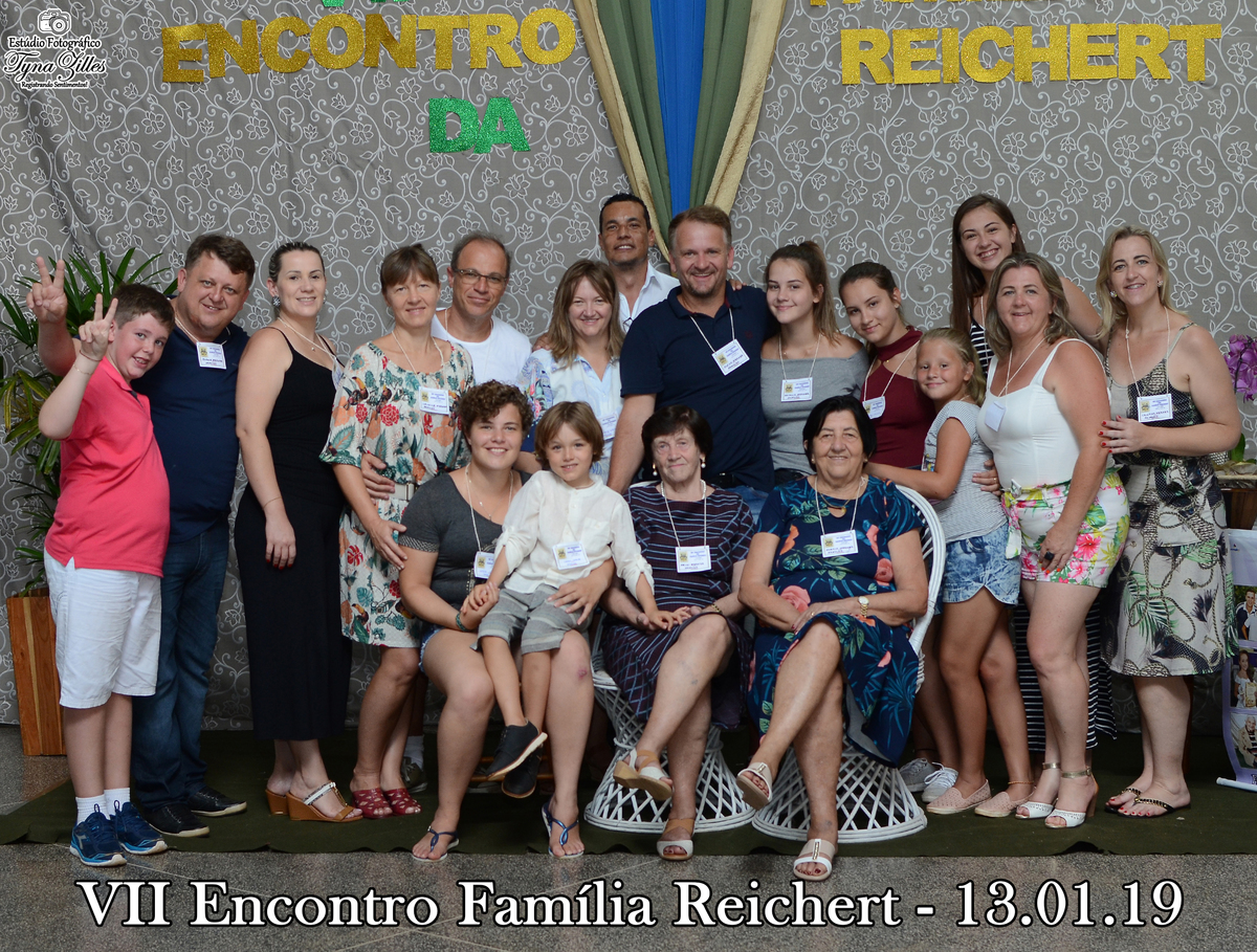 encontro-familia-festa-familiares-irmaos-tios-sobrinhos-revelação-fotos-na-hora