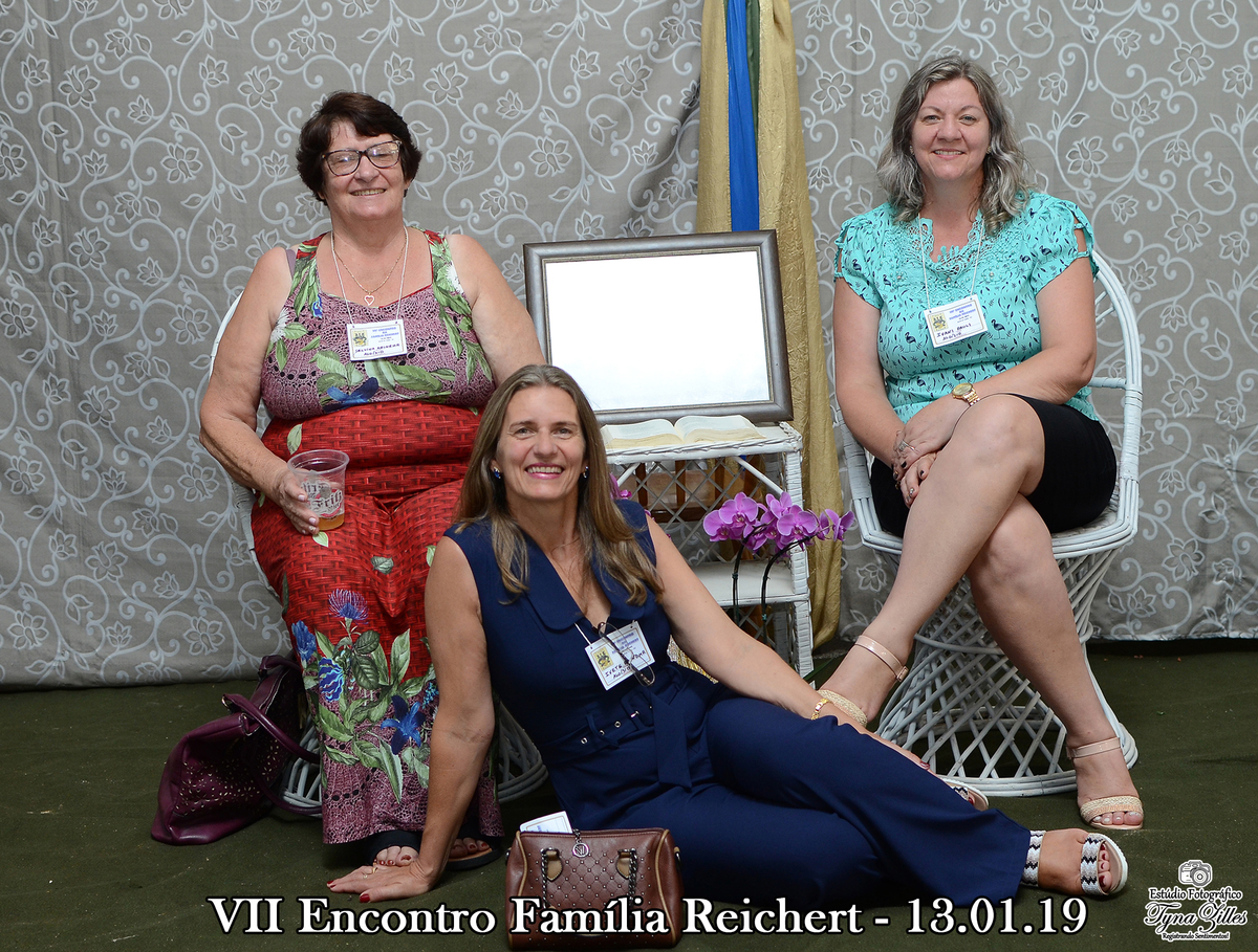 encontro-familia-festa-familiares-irmaos-tios-sobrinhos-revelação-fotos-na-hora