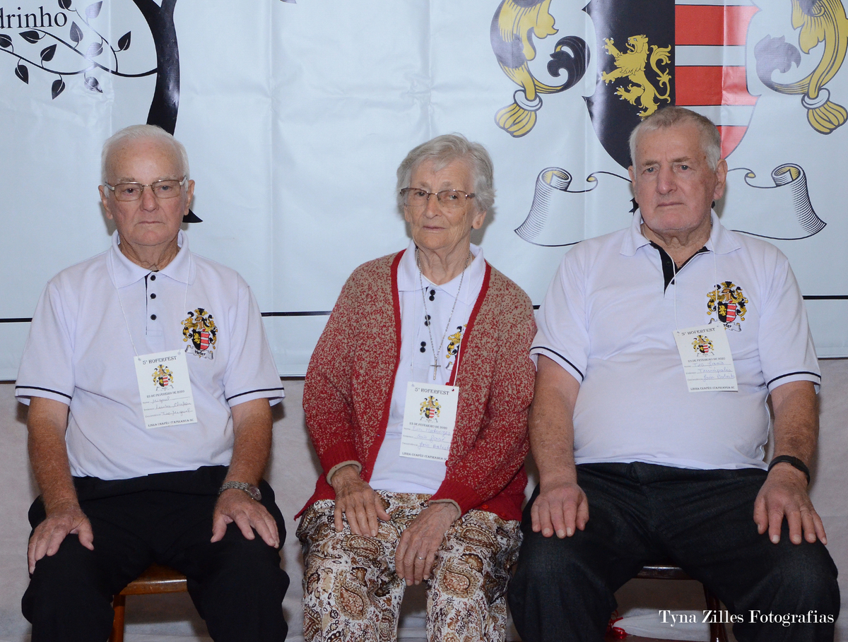 encontro-familia-festa-familiares-irmaos-tios-sobrinhos-revelação-fotos-na-hora