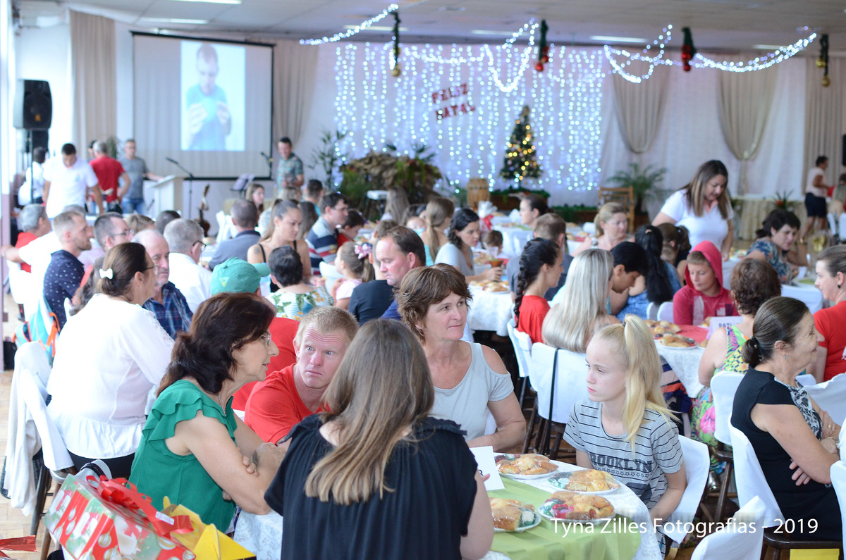 natal-apae-itapiranga-fotos-serviço-social-caridade-alunos-especiais-tyna-zilles-fotografias-foógrafa