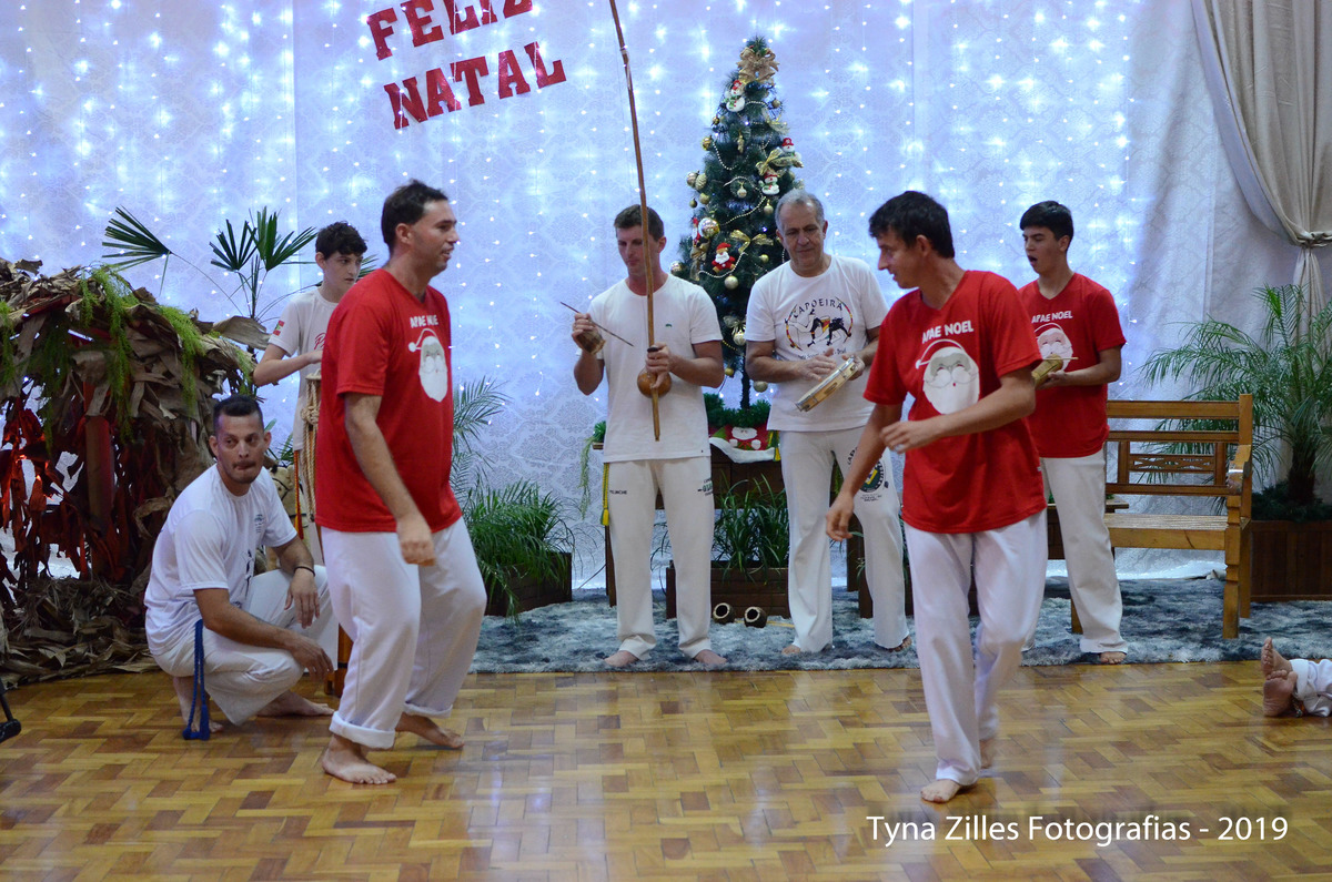 natal-apae-itapiranga-fotos-serviço-social-caridade-alunos-especiais-tyna-zilles-fotografias-foógrafa