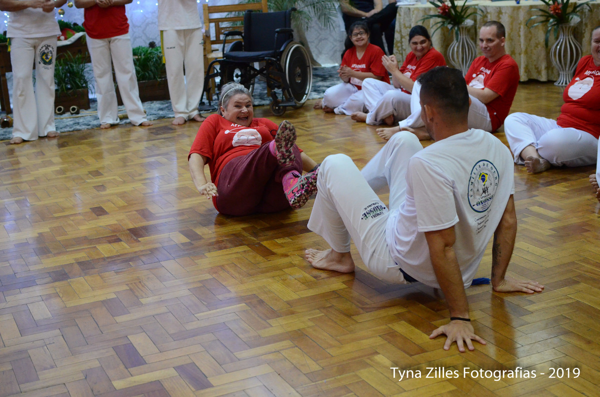 natal-apae-itapiranga-fotos-serviço-social-caridade-alunos-especiais-tyna-zilles-fotografias-foógrafa