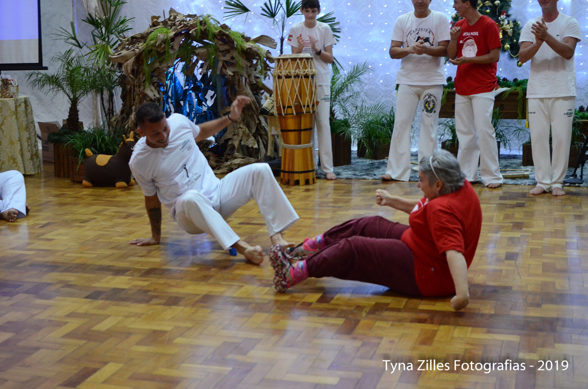 natal-apae-itapiranga-fotos-serviço-social-caridade-alunos-especiais-tyna-zilles-fotografias-foógrafa