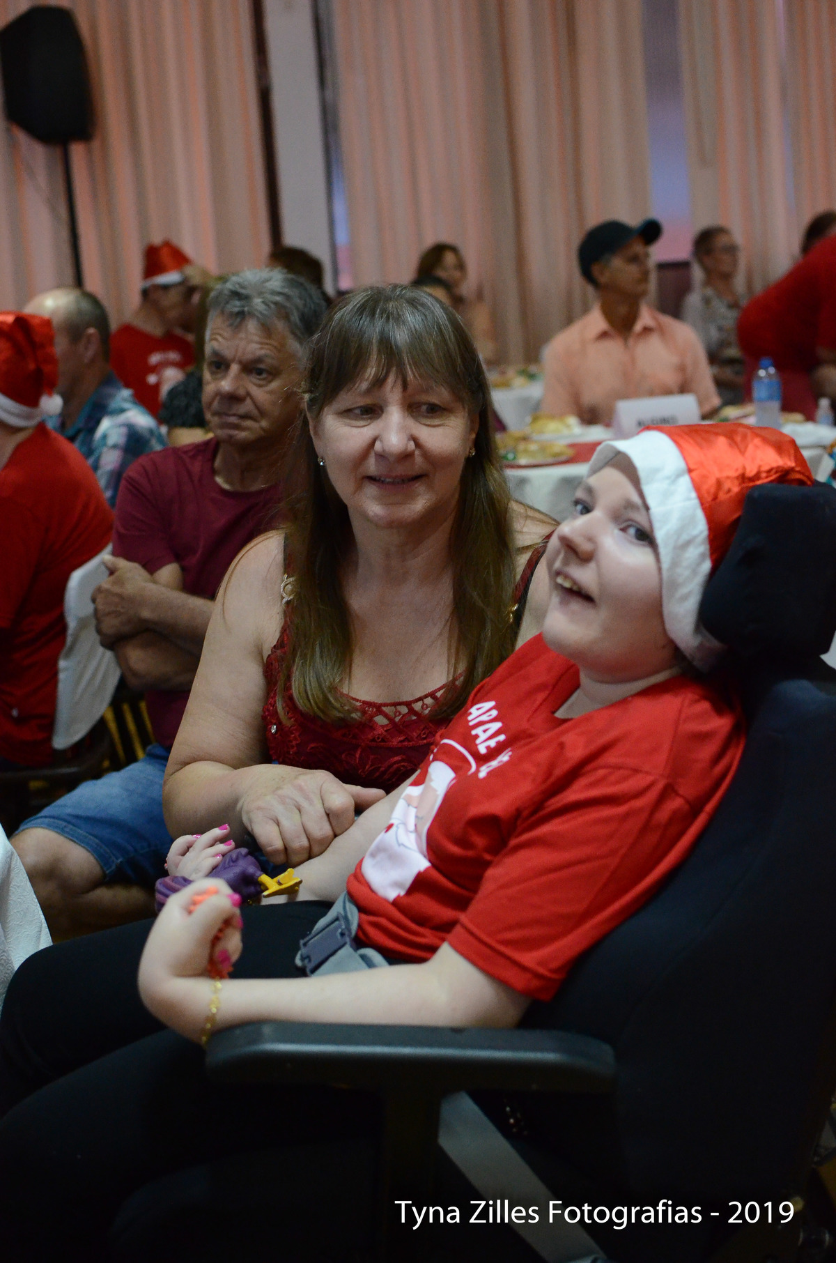 natal-apae-itapiranga-fotos-serviço-social-caridade-alunos-especiais-tyna-zilles-fotografias-foógrafa