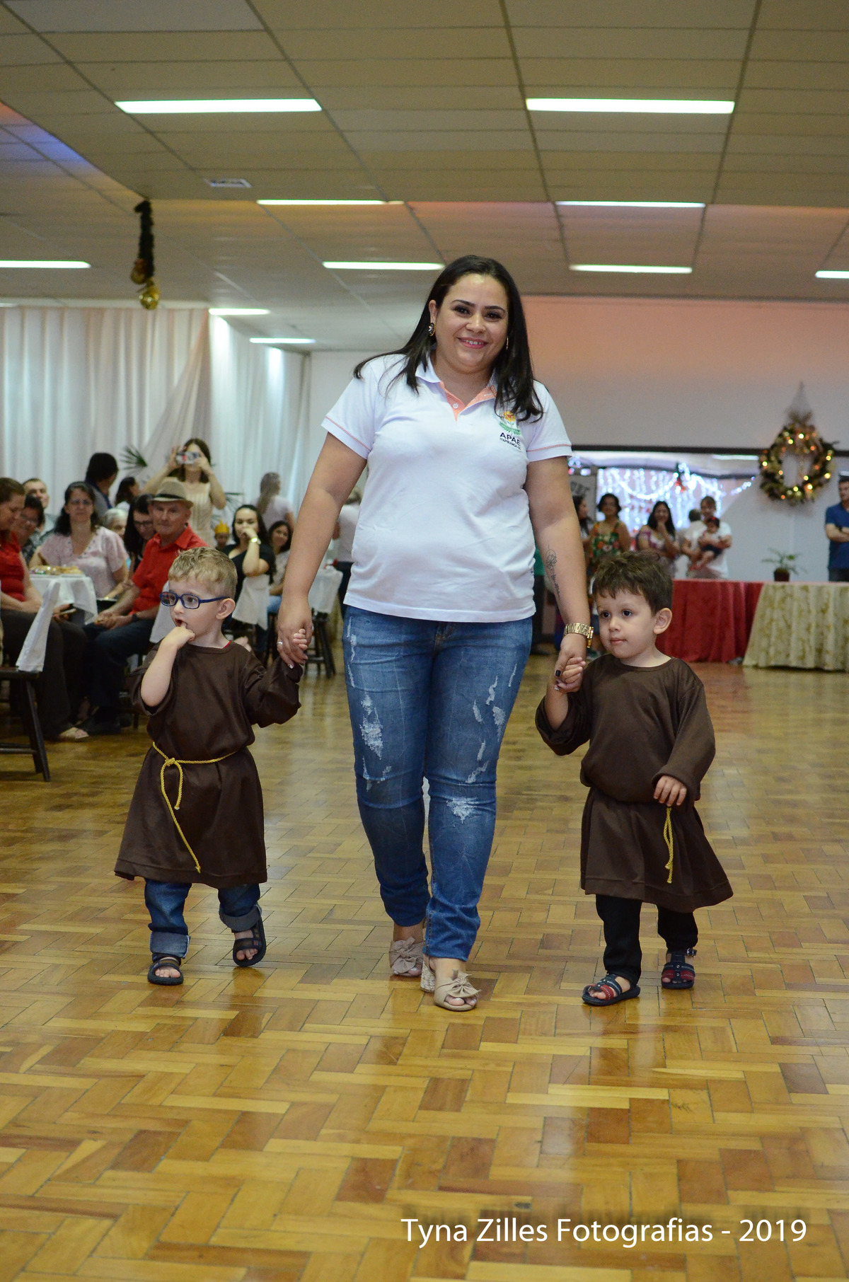 natal-apae-itapiranga-fotos-serviço-social-caridade-alunos-especiais-tyna-zilles-fotografias-foógrafa