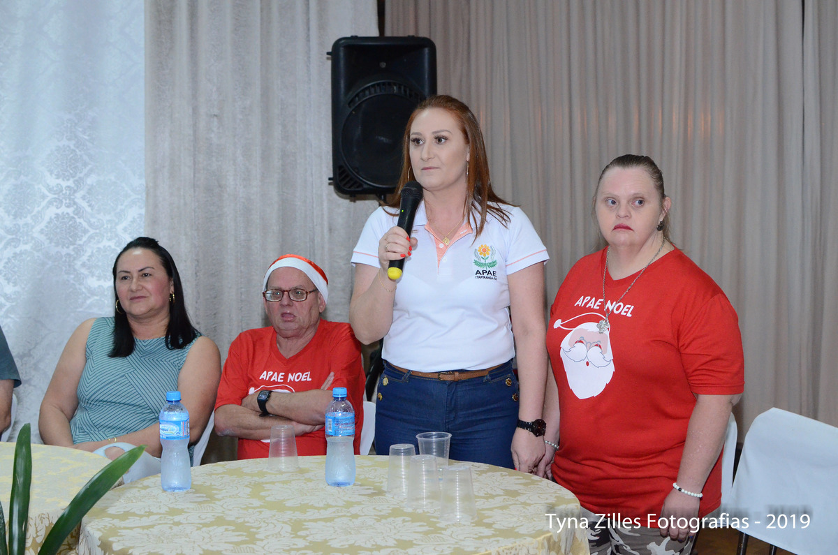 natal-apae-itapiranga-fotos-serviço-social-caridade-alunos-especiais-tyna-zilles-fotografias-foógrafa