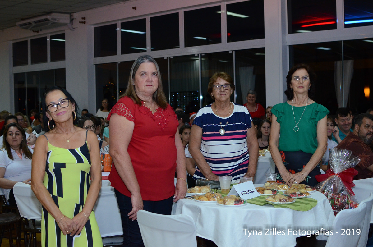 natal-apae-itapiranga-fotos-serviço-social-caridade-alunos-especiais-tyna-zilles-fotografias-foógrafa