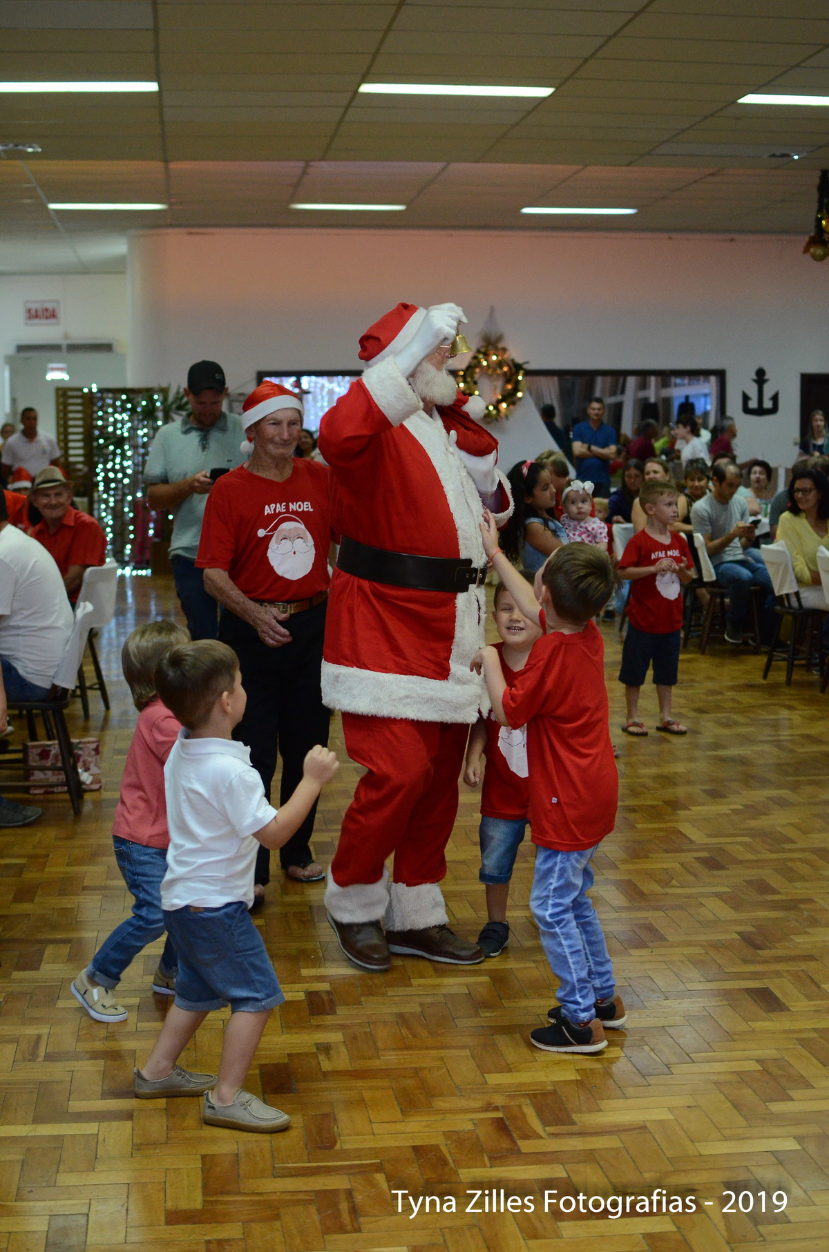natal-apae-itapiranga-fotos-serviço-social-caridade-alunos-especiais-tyna-zilles-fotografias-foógrafa